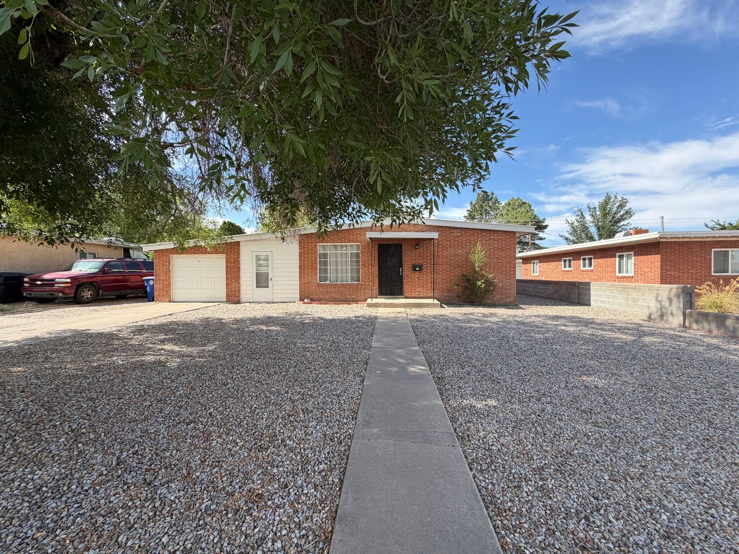 3 Bedroom Single Story Available Near Comanche Rd NE & San Mateo Blvd NE! – photo 2
