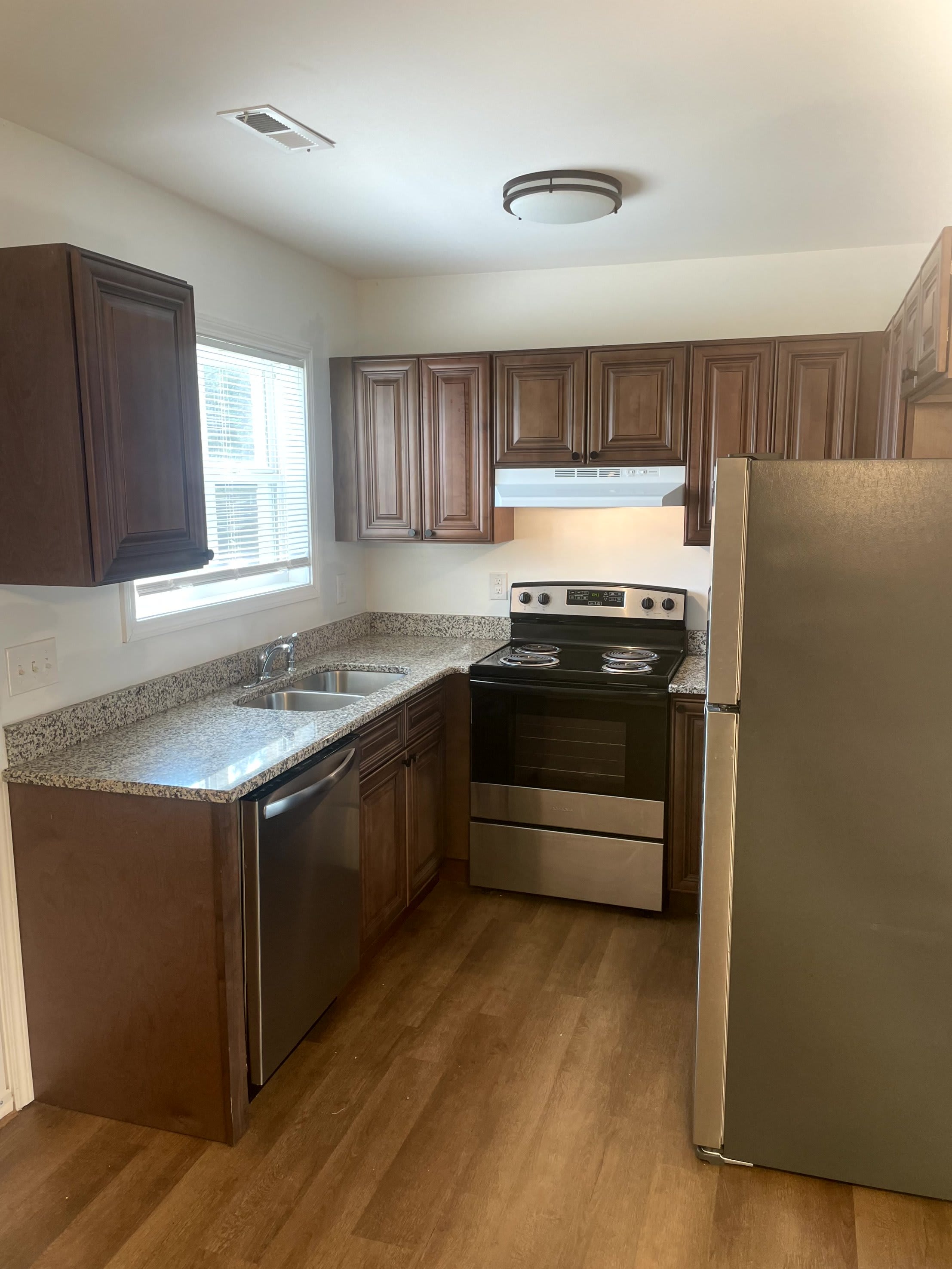 420 Wedgewood Dr. – photo 3