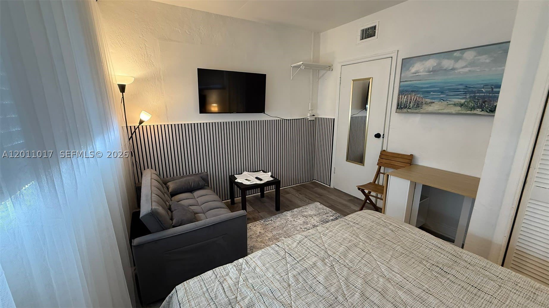 115 SE 2nd St – photo 1