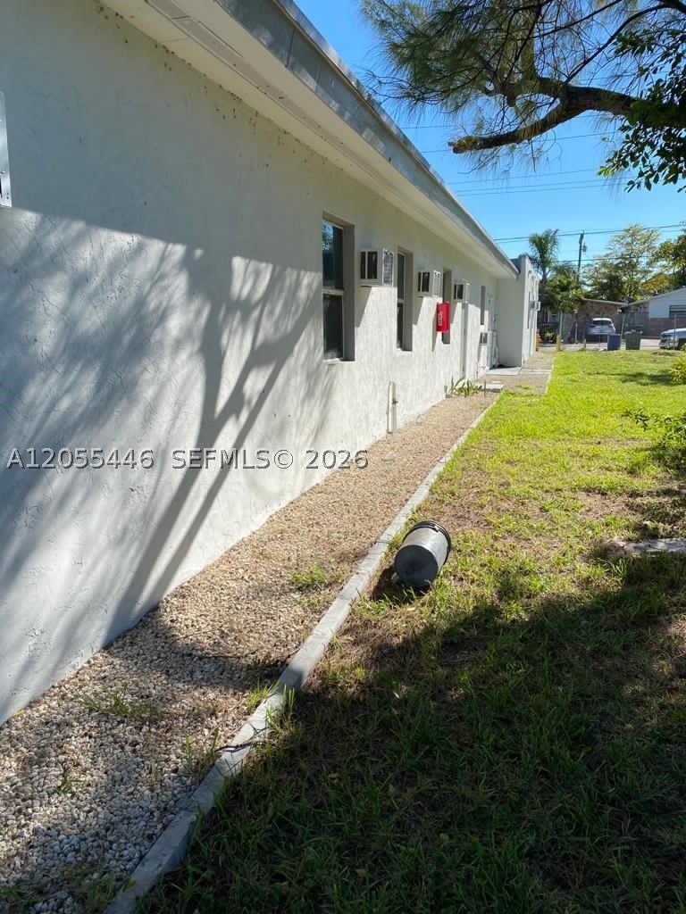 4023 SW 19th St – photo 3