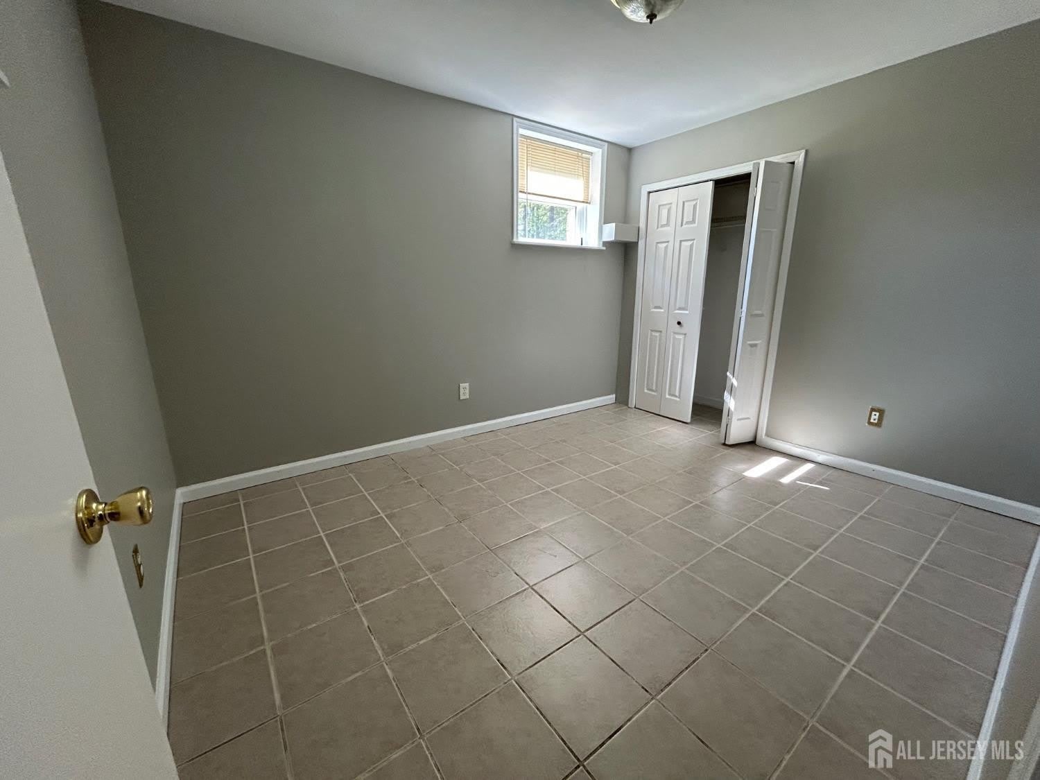 205 College Drive – photo 4