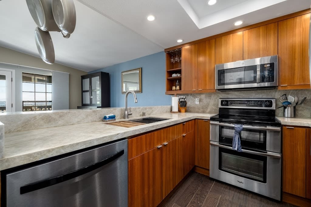 2215 Linwood St – photo 5