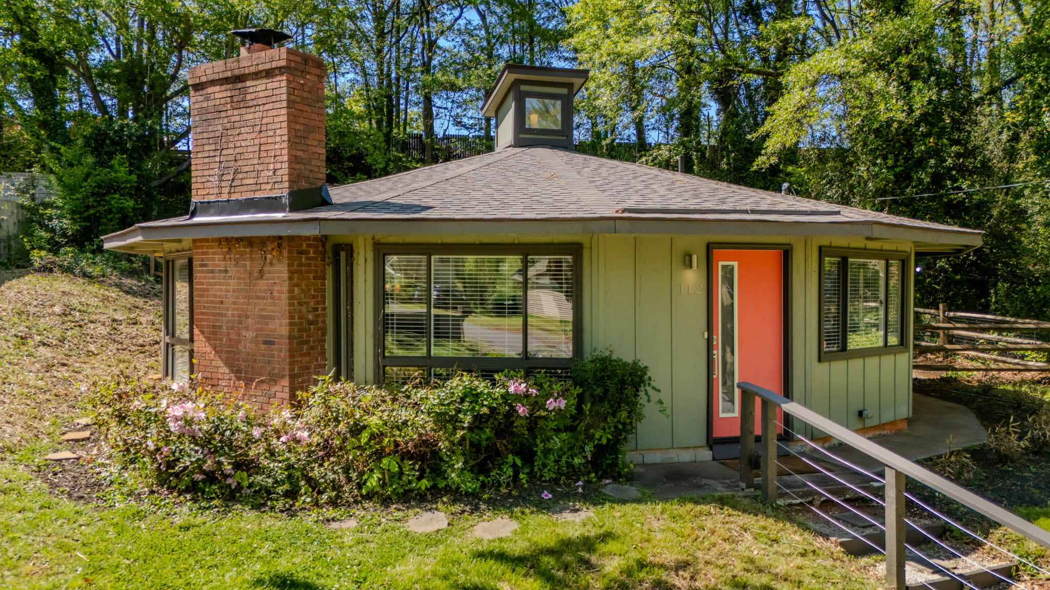 112 Scarlett Street – photo 2