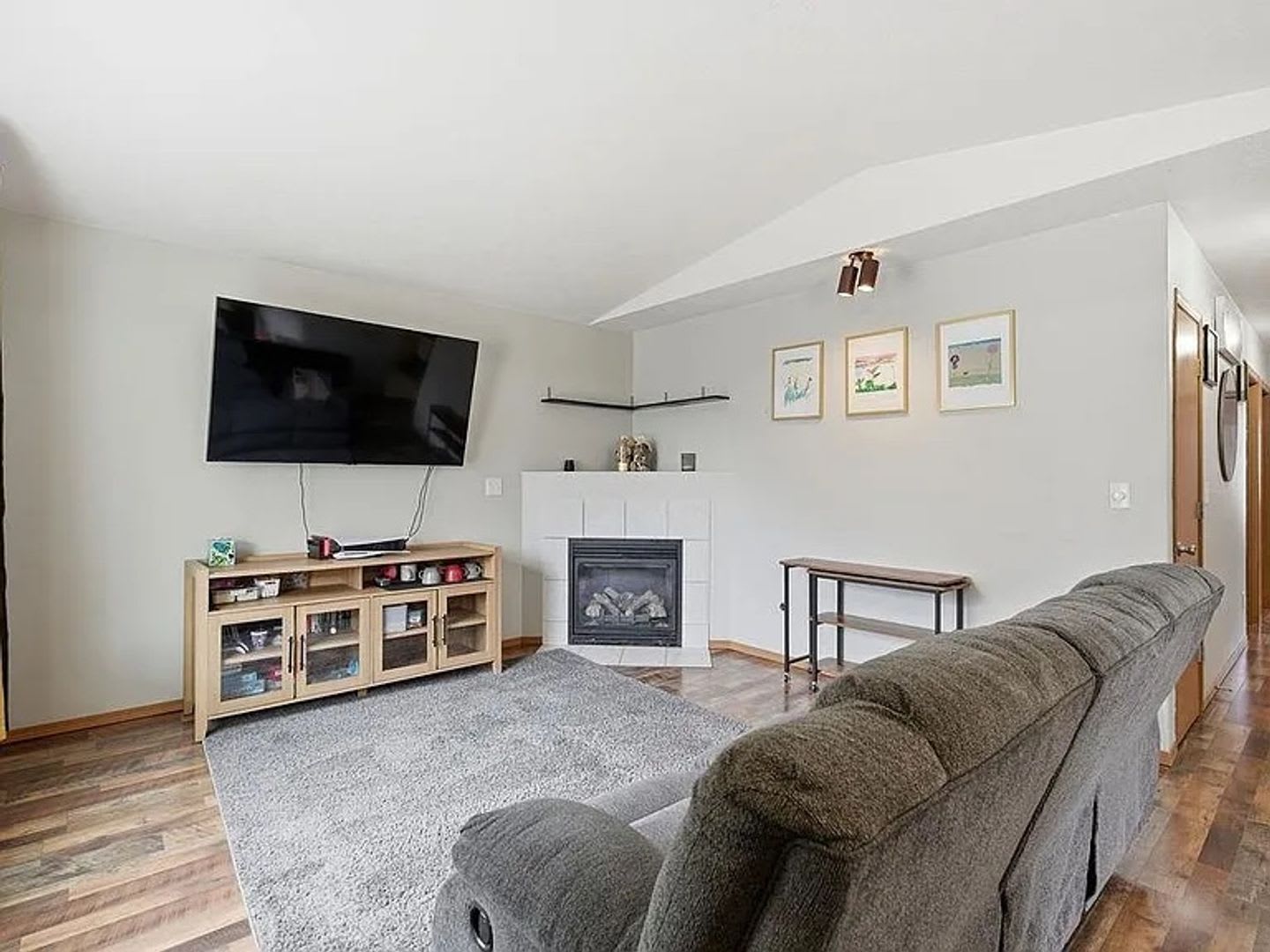 Charming 3 Bed, 1 Bath House in Airway Heights! – photo 4