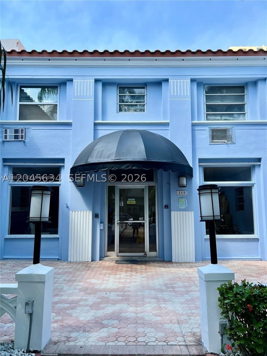 215 30th St – photo 1