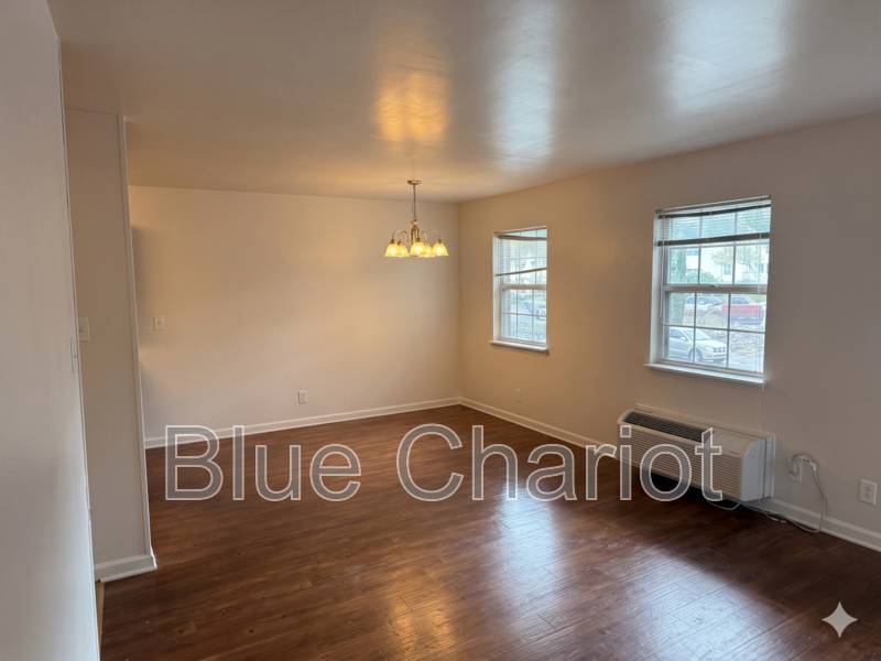 502 Raynor Street – photo 3