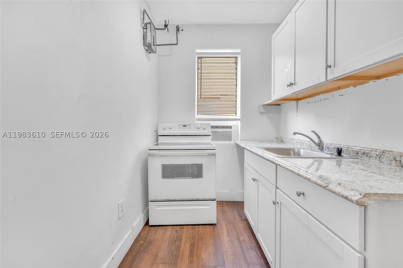 1554 SW 5th St – photo 5