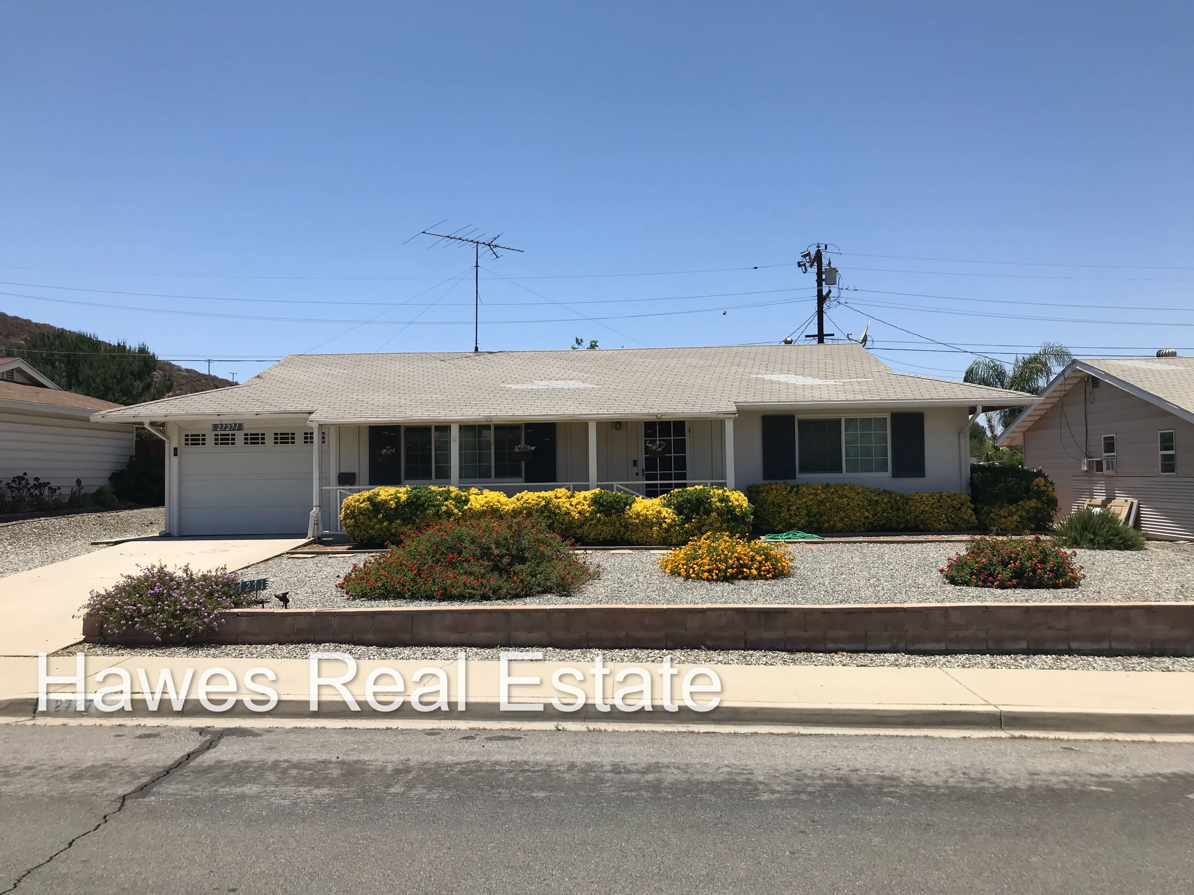 27271 Wentworth Dr – photo 1
