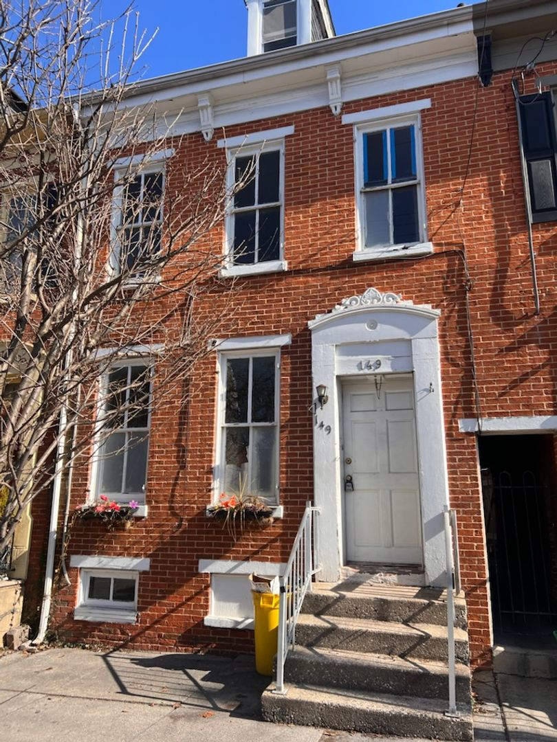 149 S. Pershing Ave. York, PA 17401 – photo 1