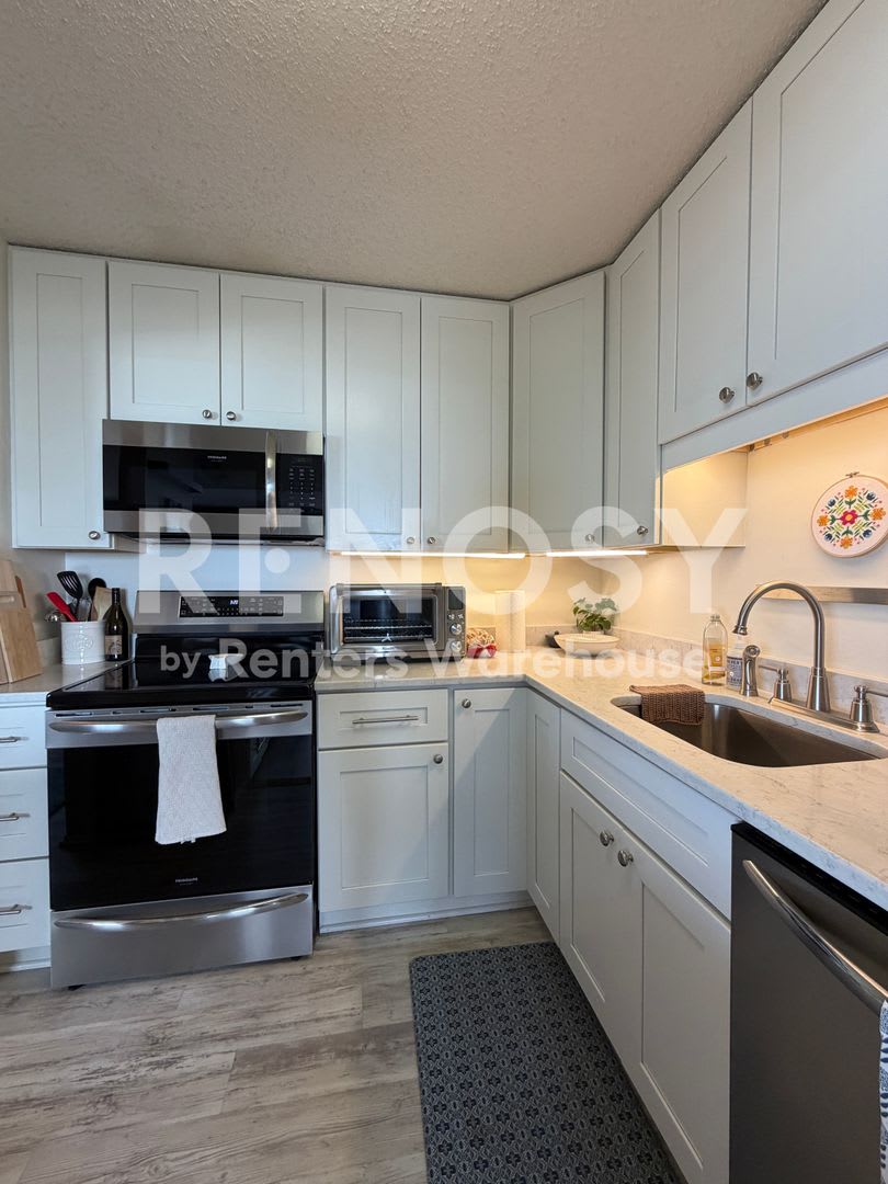 Available September 1St 2 Bedroom 1 Bath Condo In St Paul – photo 2