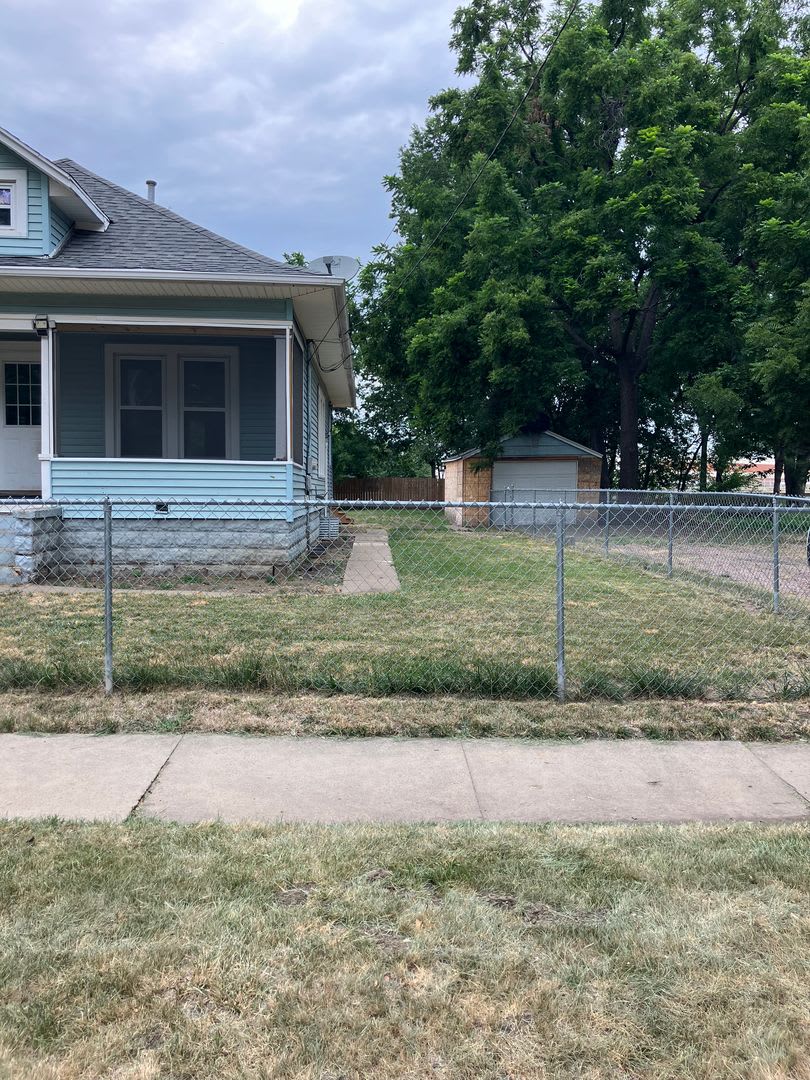 507 W 27th – photo 2