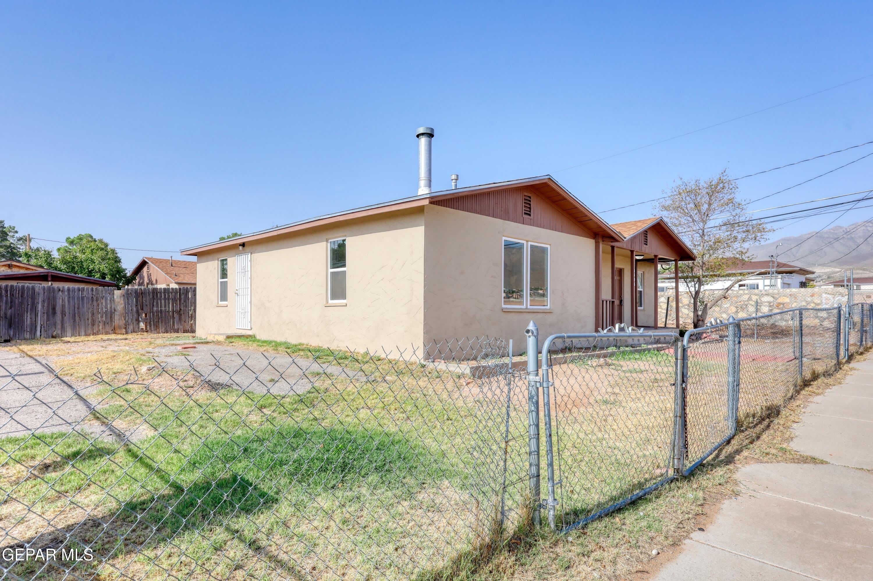4408 Arlen Avenue – photo 2