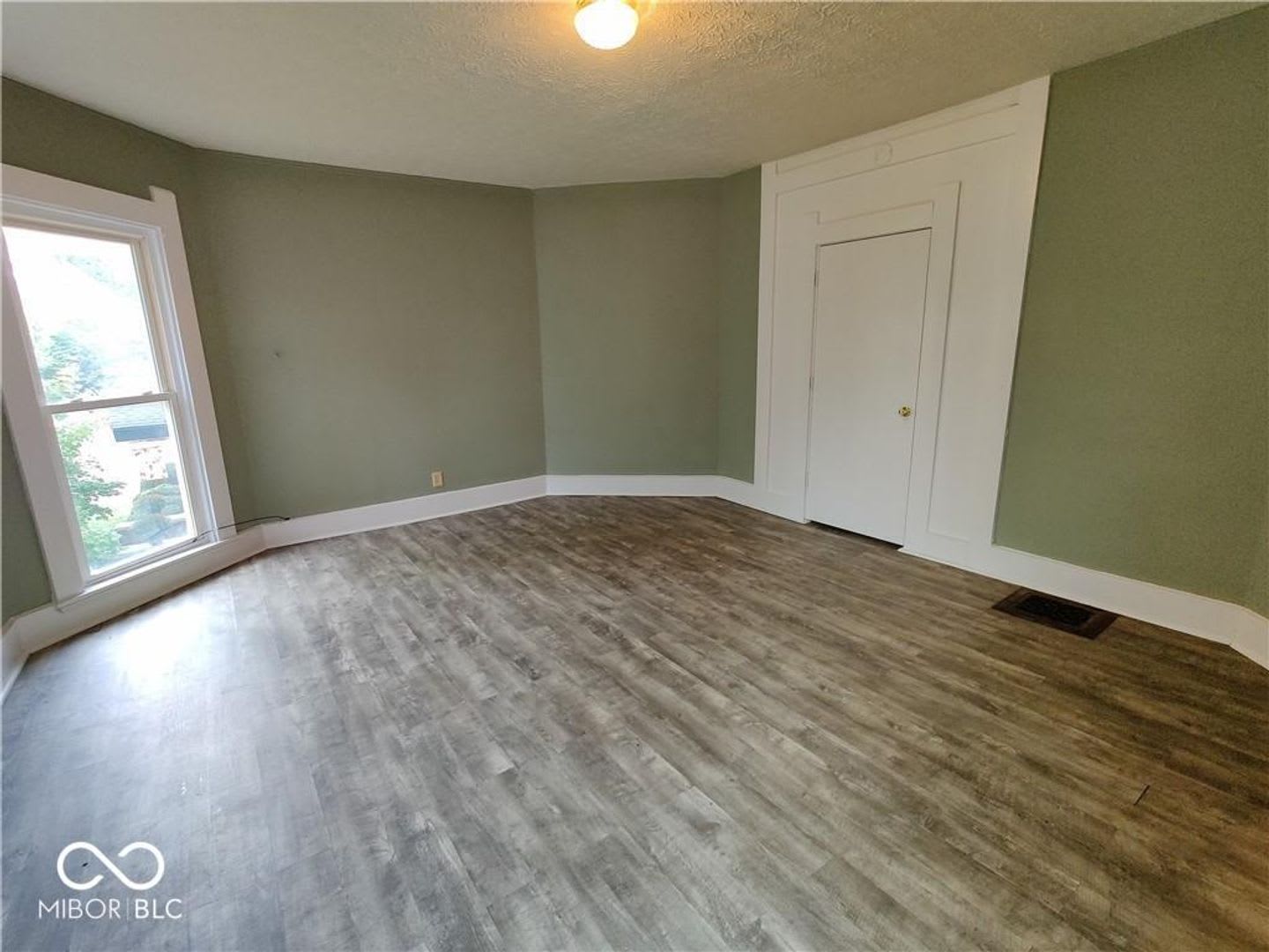 17 E Mechanic St #3 – photo 3