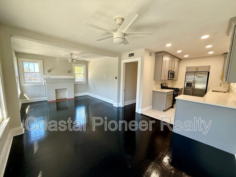 4015 N Seminole Ave – photo 4