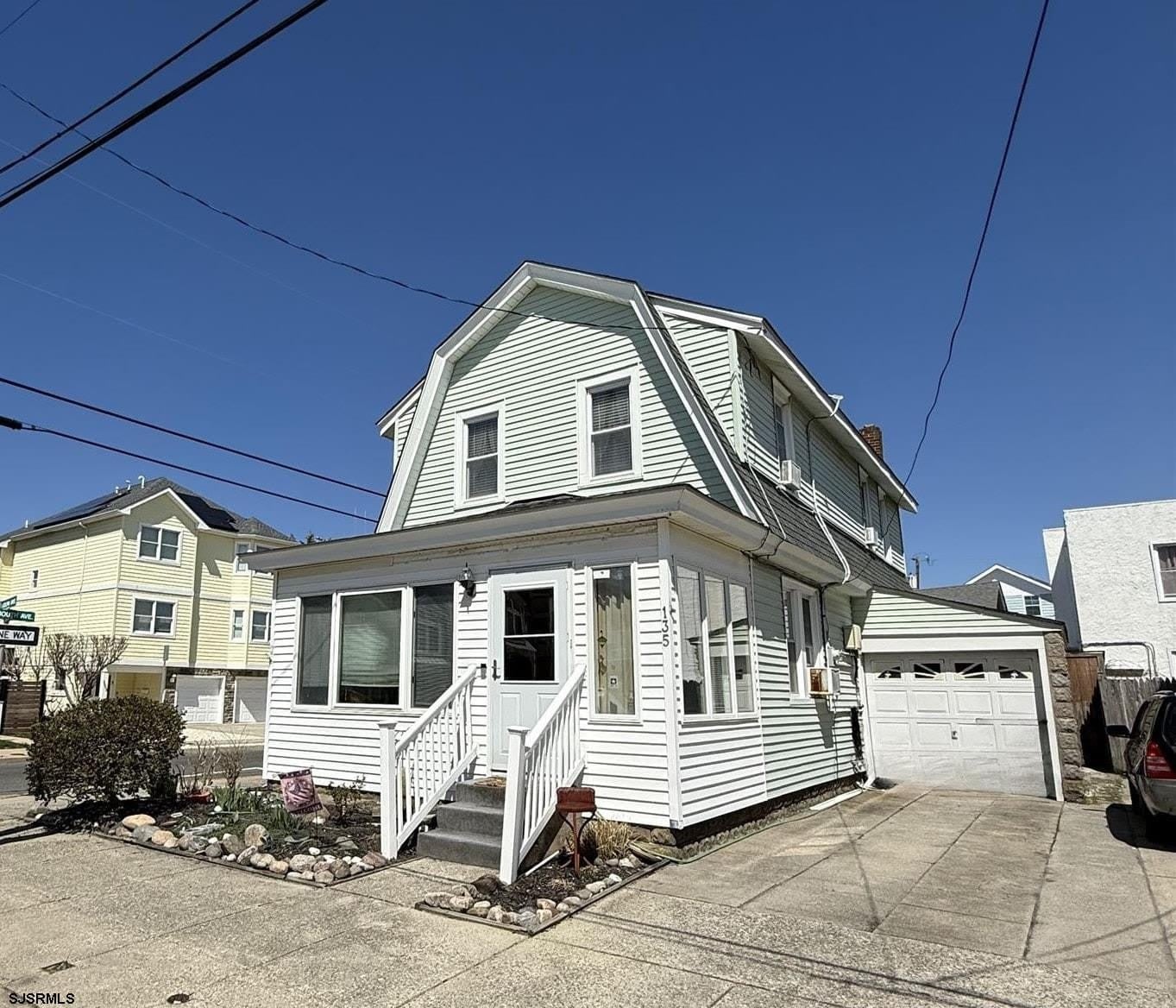 135 N Avolyn Ave – photo 1