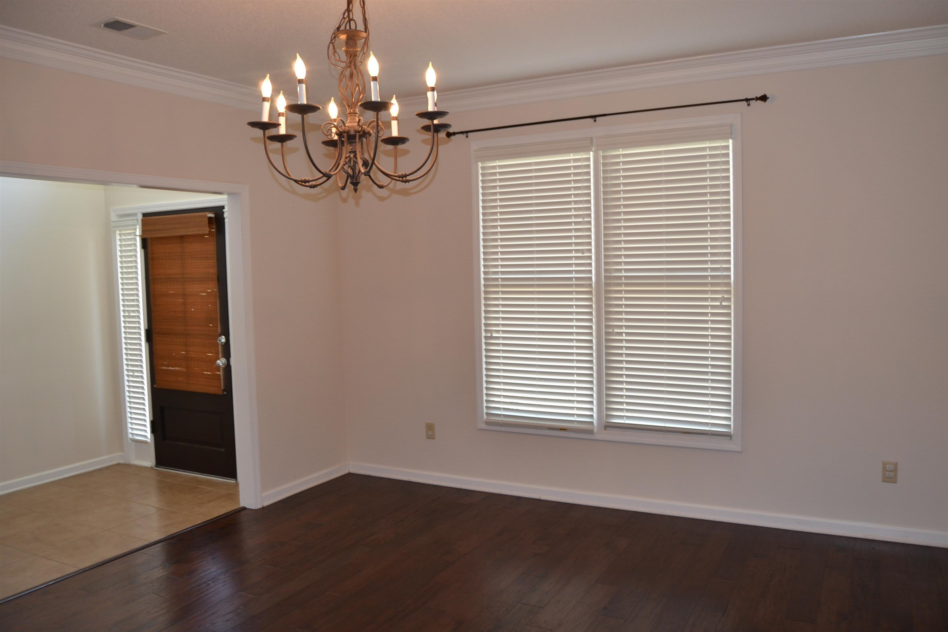 4899 White Pass Dr – photo 2