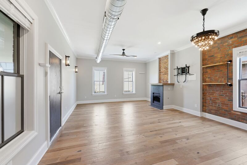 175 E. Livingston Ave – photo 1