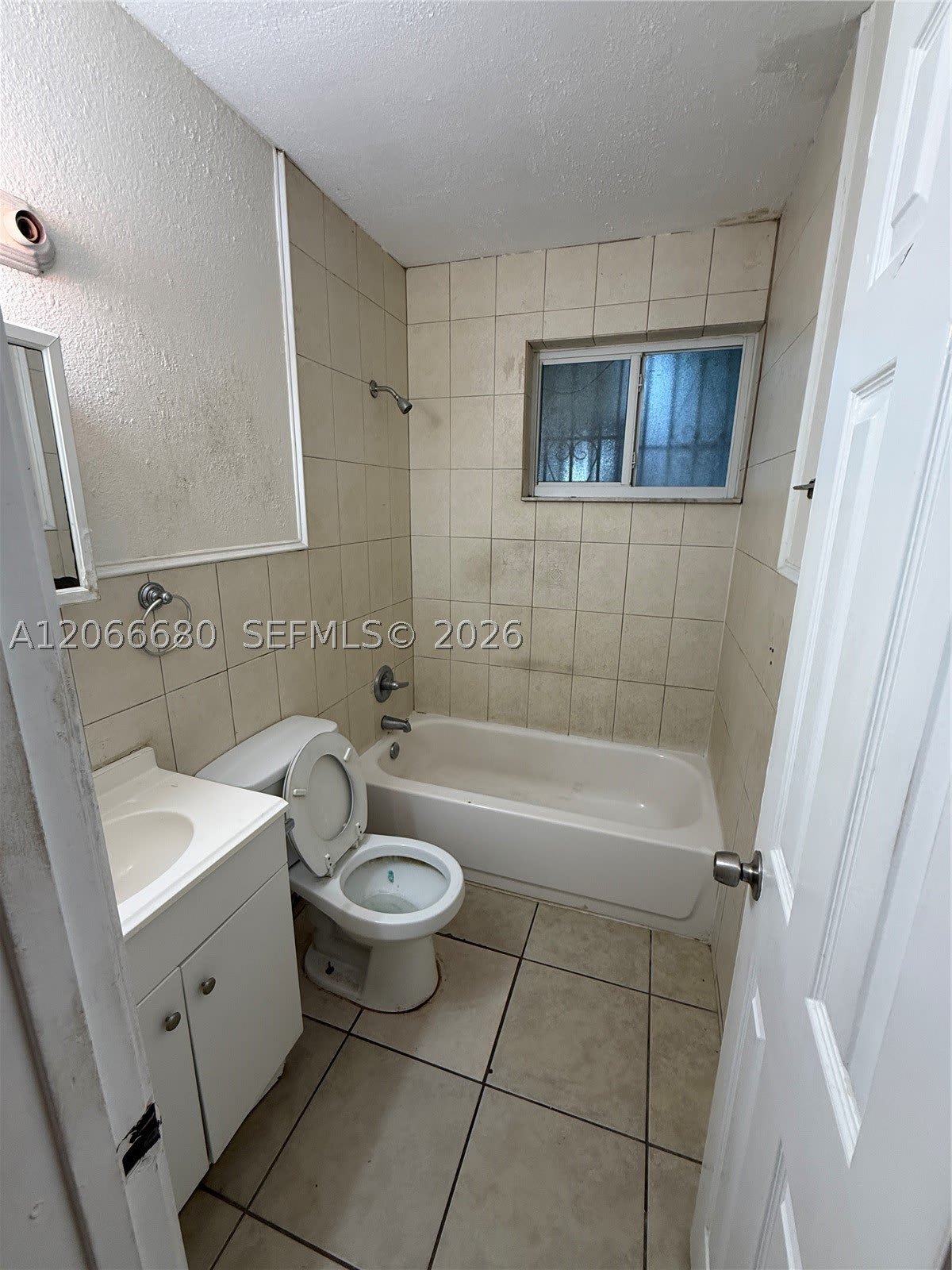 4520 Nw 13Th Ave – photo 5