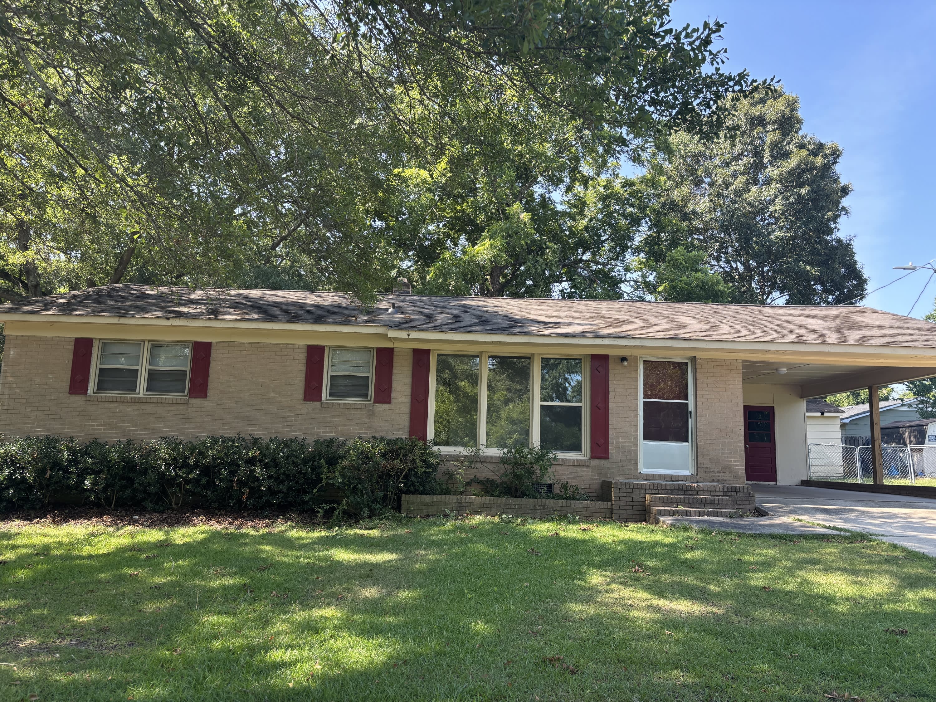 1666 Summit Ave. – photo 4