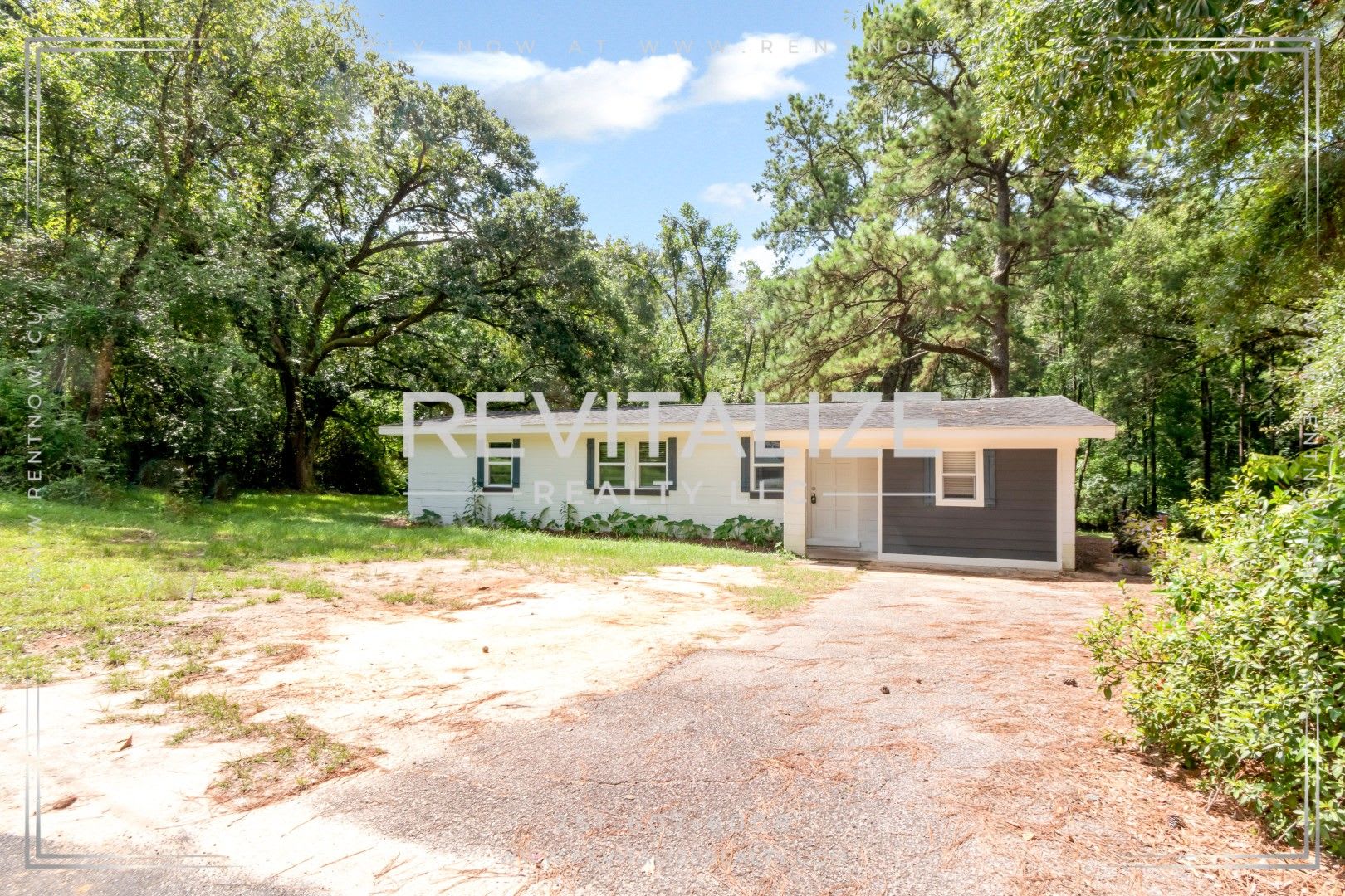 Updated Mobile Home with Modern Comfort & a Spacious Backyard – photo 4