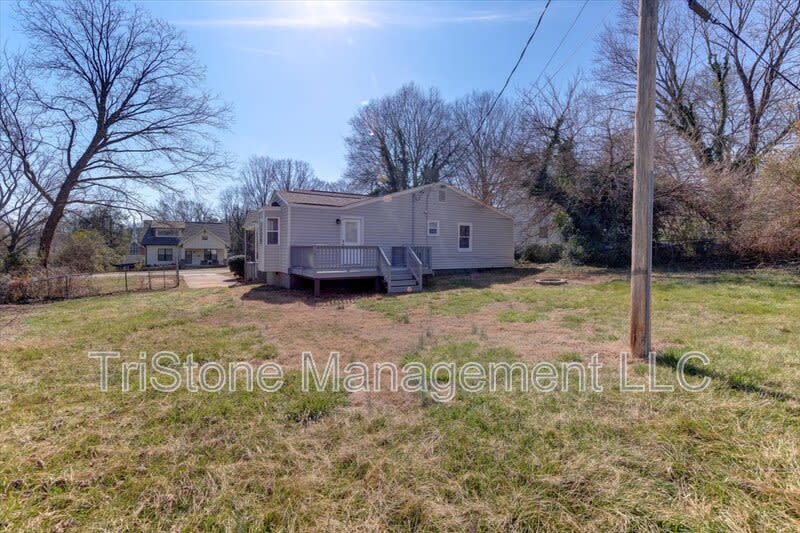 1242 Fordham Road – photo 2