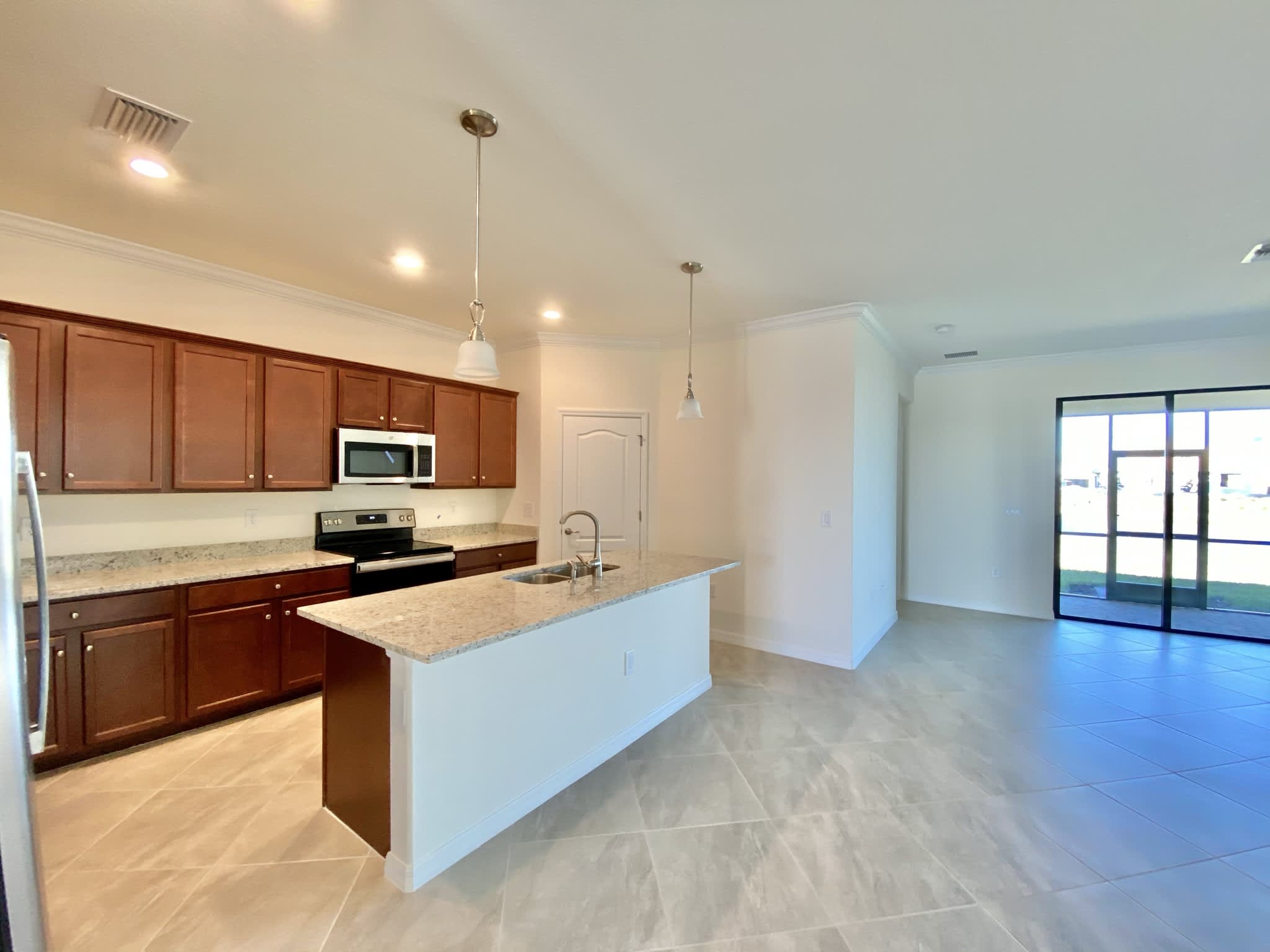 14561 Monrovia Ln – photo 3