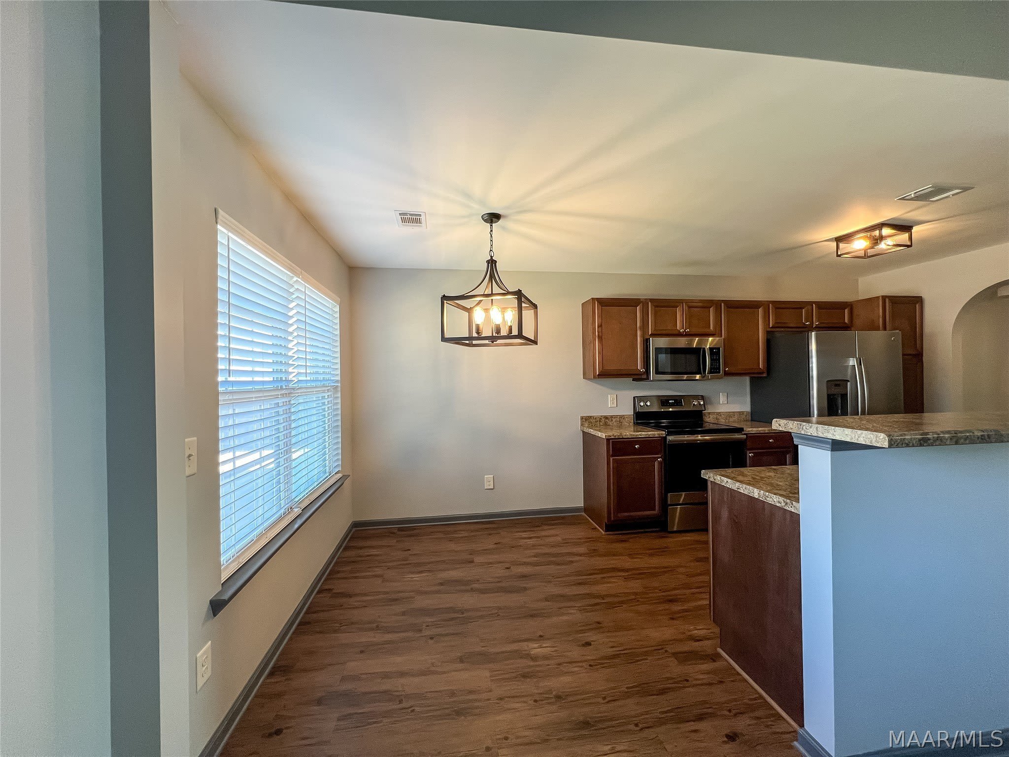 583 Sunset Drive – photo 4