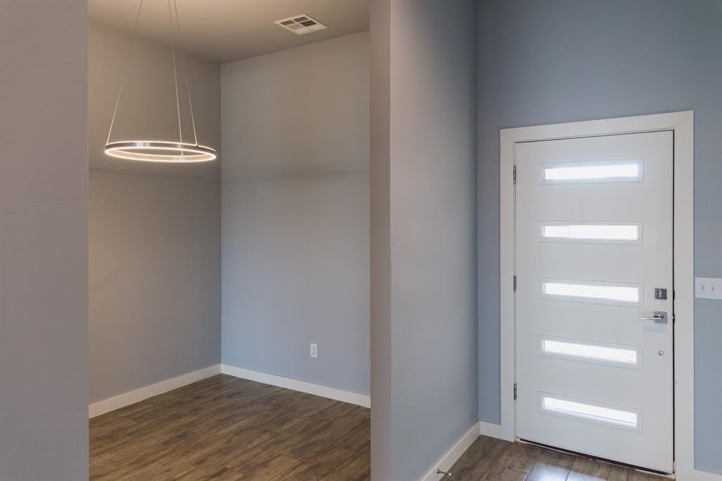 504 Remington Avenue – photo 4