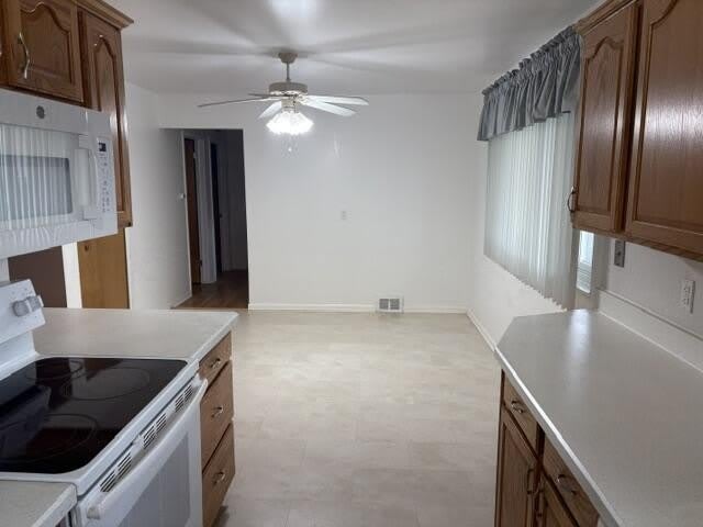 15435 Bainbridge Street – photo 4