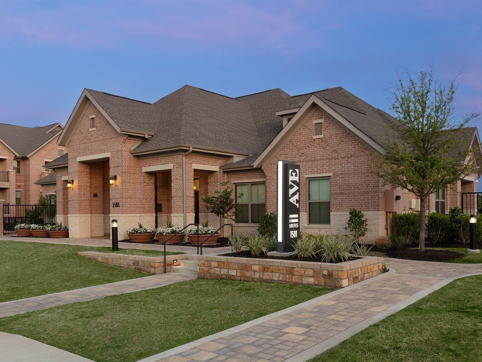 AVE Las Colinas – photo 3