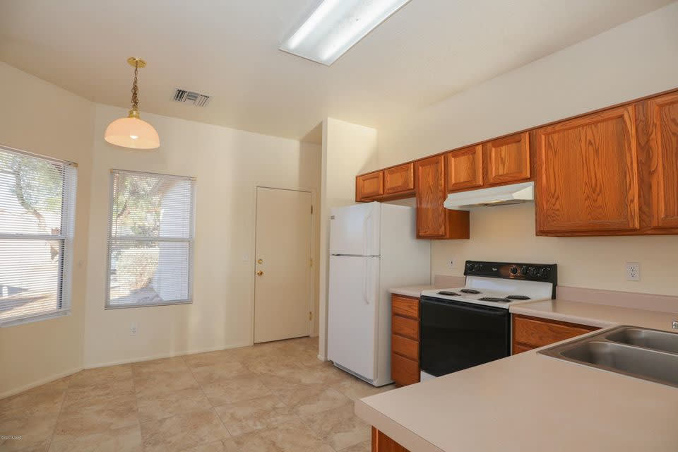 9258 E Muleshoe St – photo 5