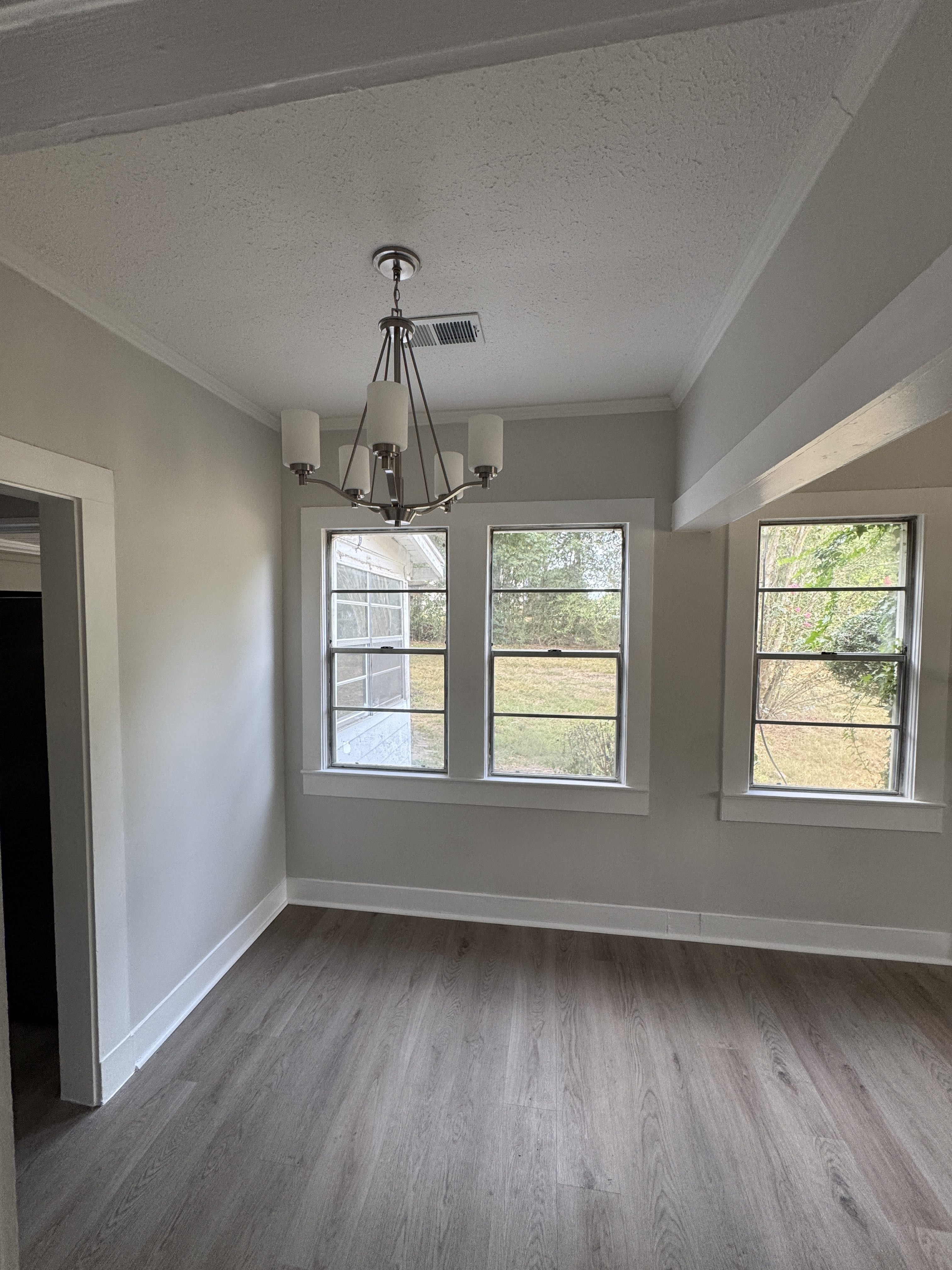 229 Railroad Ave – photo 3