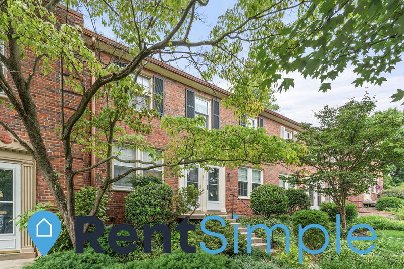 1300 S Barton St – photo 3