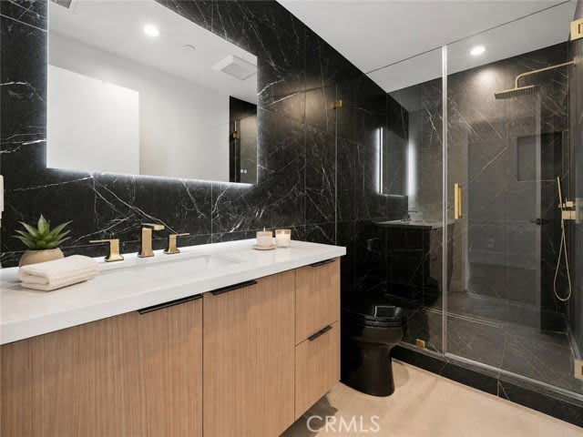12818 Bloomfield Street – photo 5