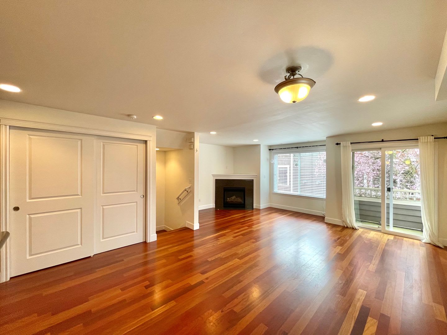 Great Townhome for rent – photo 4