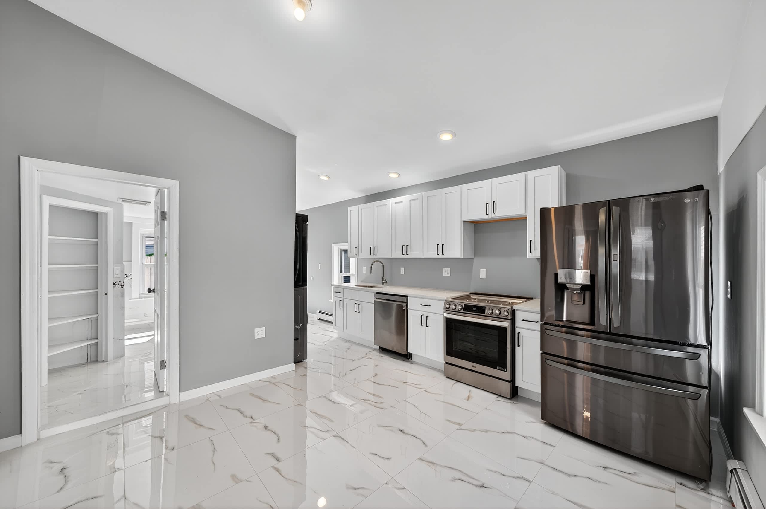 10 Bruce St – photo 3
