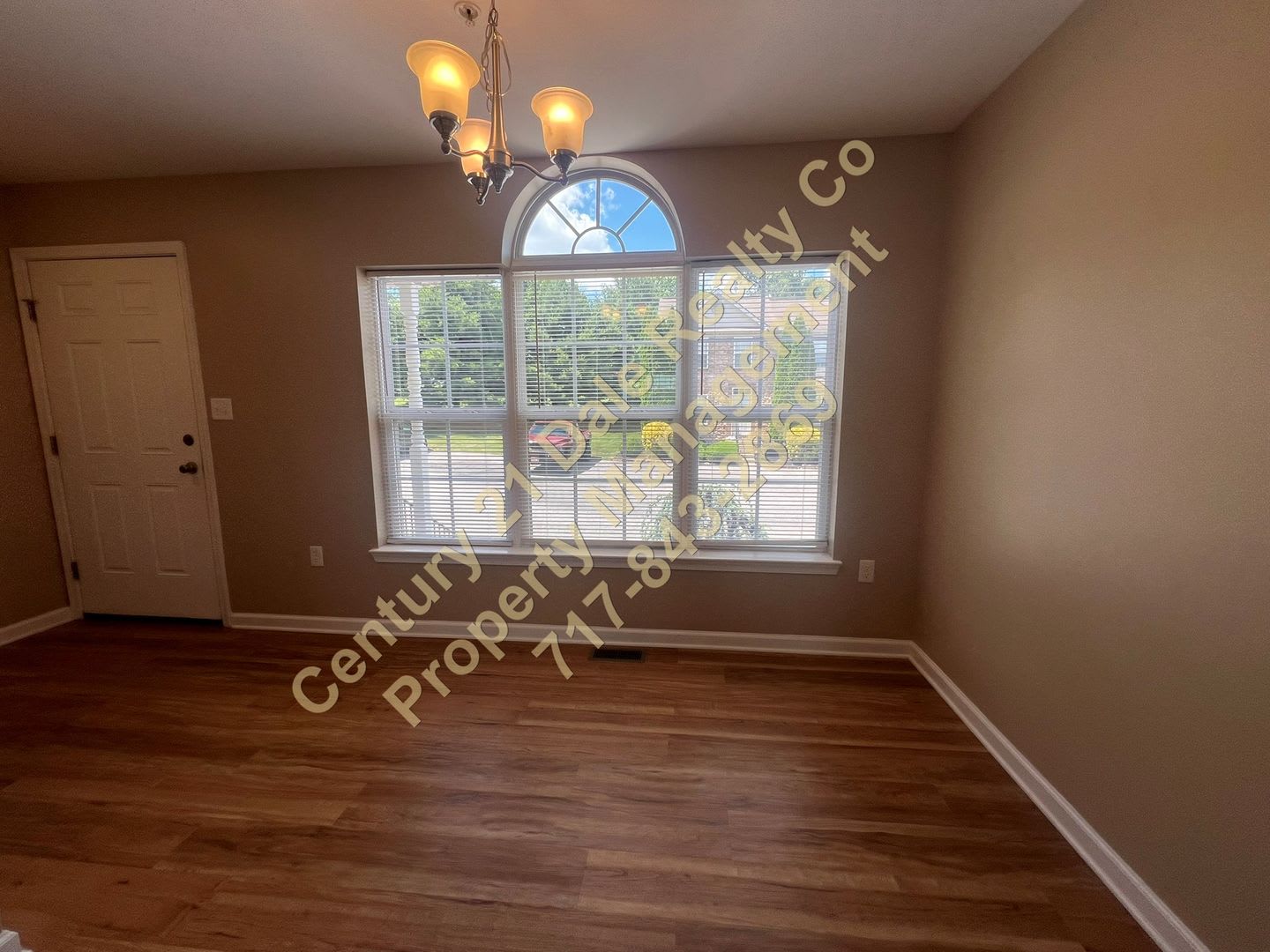 Beautiful 3 Bedroom Condo in Manchester PA – photo 4