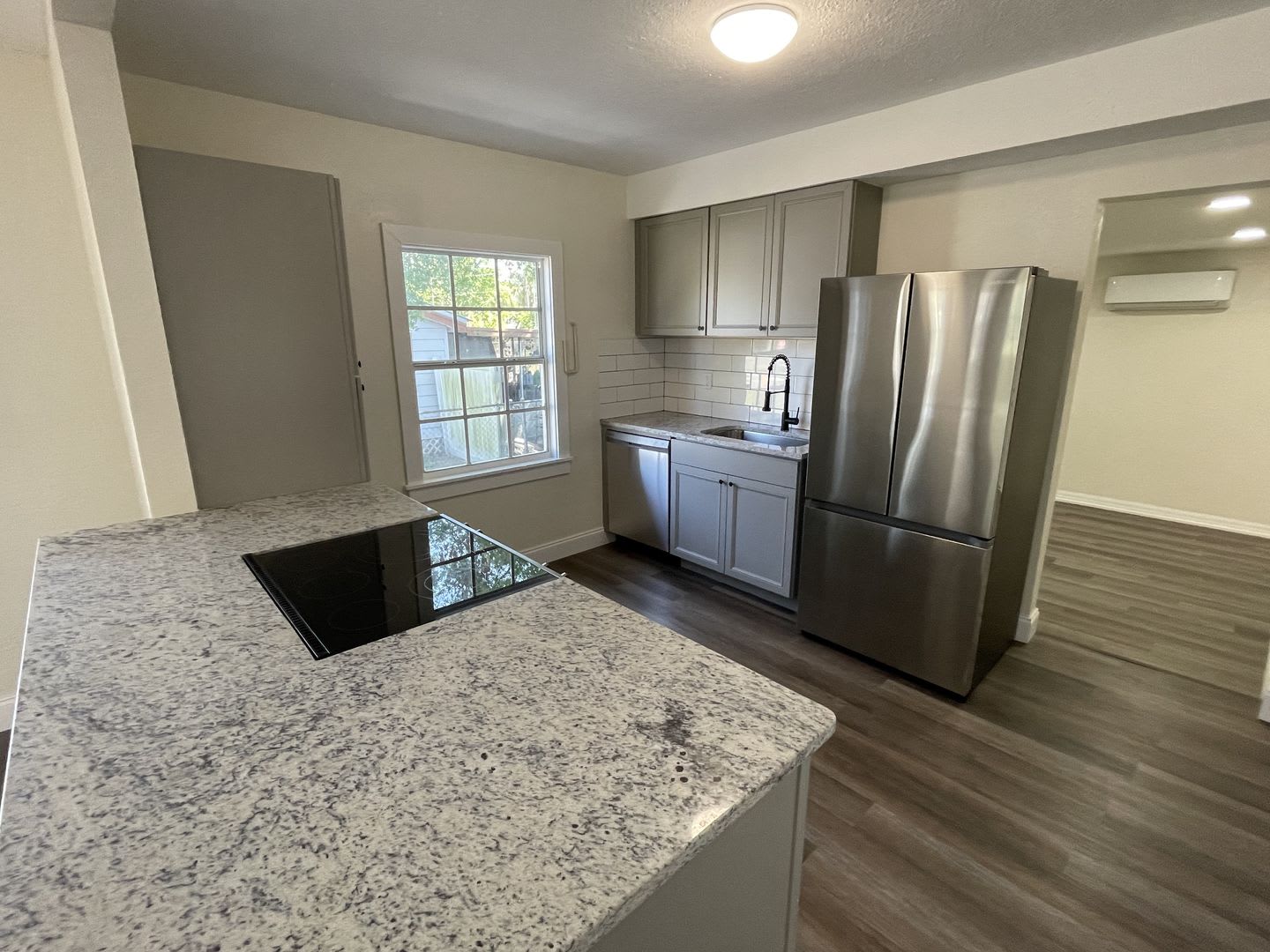 Beautifully Renovated 3Br Home Near Lakeland S Medical District – photo 3