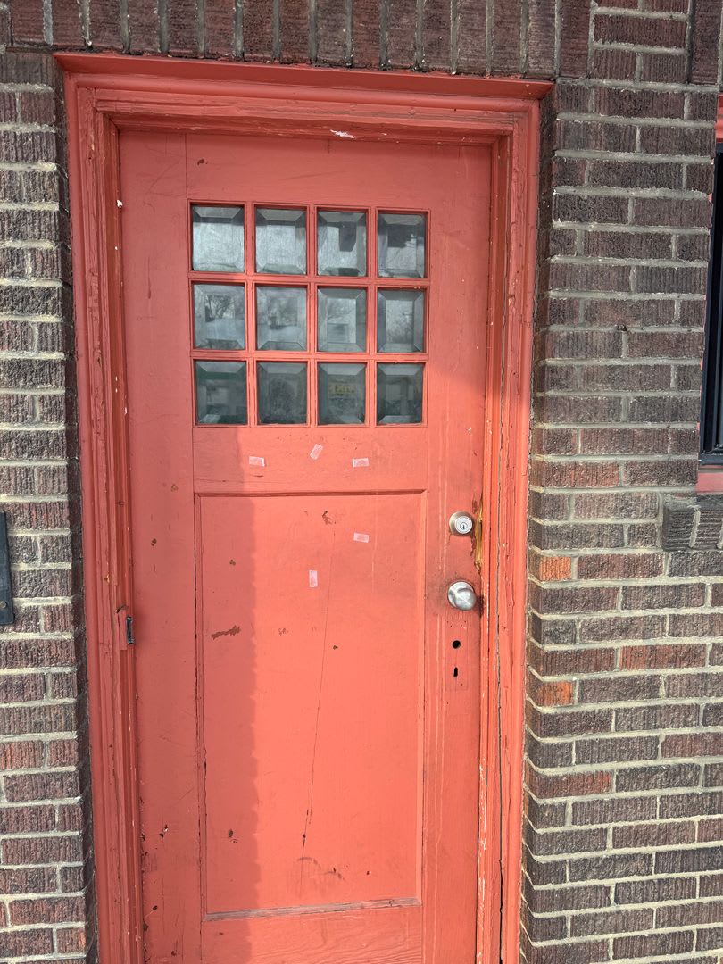 2 bedroom 1 bath second floor unit – photo 1