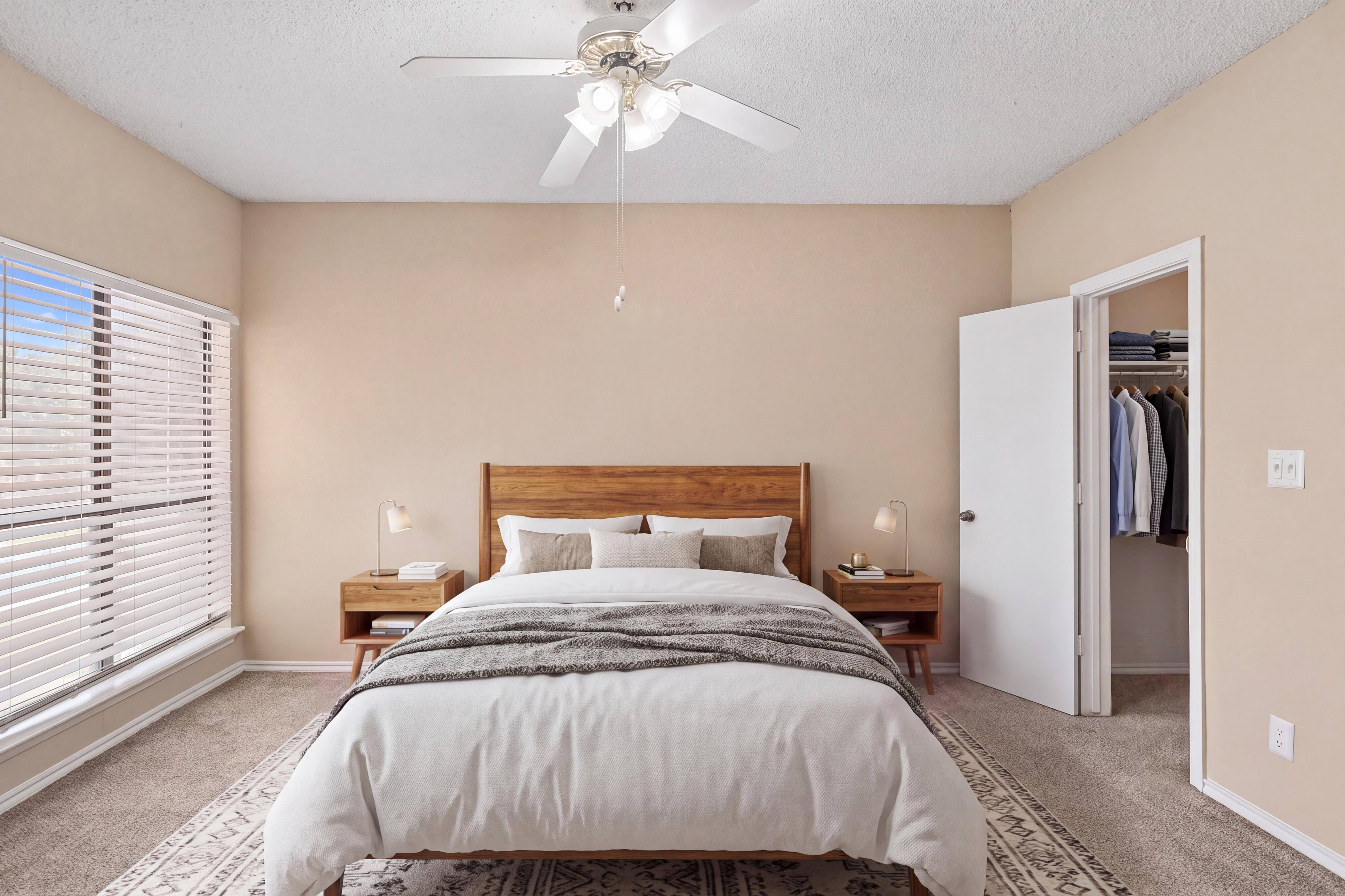 Lake Village West Apartments – photo 3