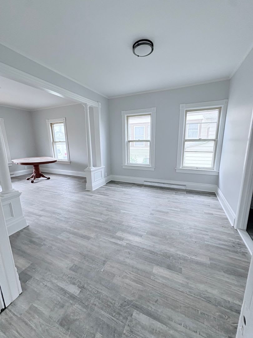 409 Healy Ave – photo 2