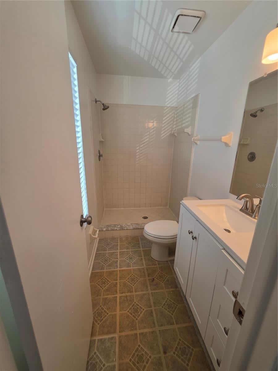 11038 REGENCY COMMONS Court – photo 5