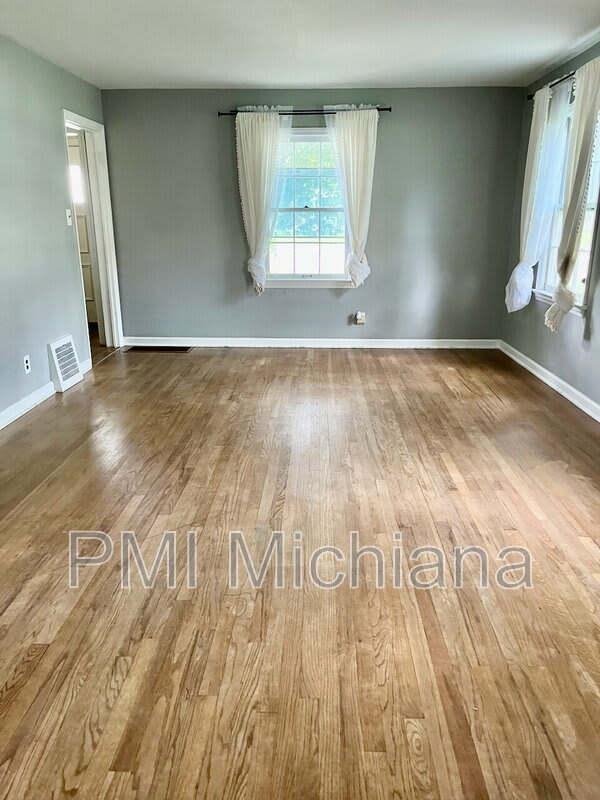 1311 South Main Street – photo 4