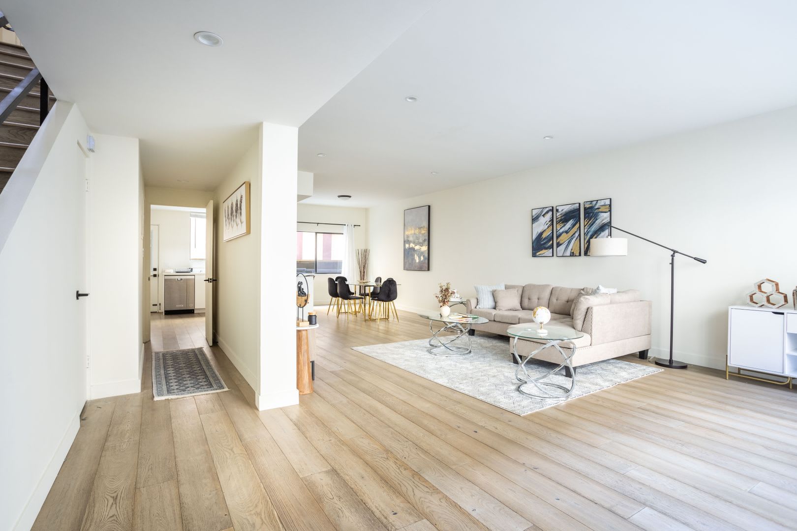 Welcome to 1823 N Fuller Ave 2 bed + 2.5 bath townhouse – photo 2