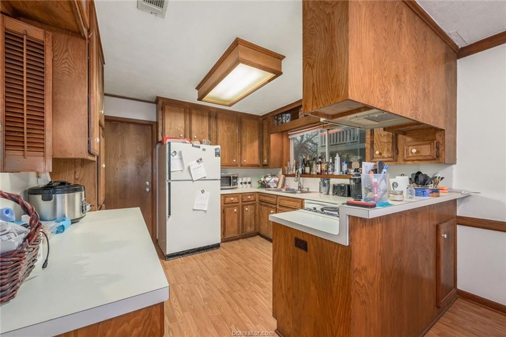 1203 Hardwood Sublease – photo 5