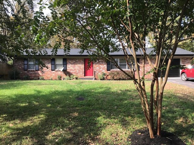 Knoxville, 3 bedroom home with fenced yard – photo 2