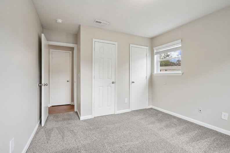 South Pointe Apartment Home – photo 5