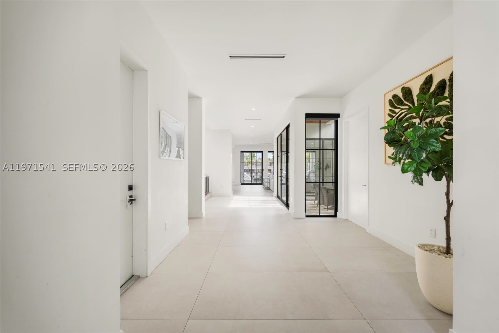 885 NE 76th St – photo 3
