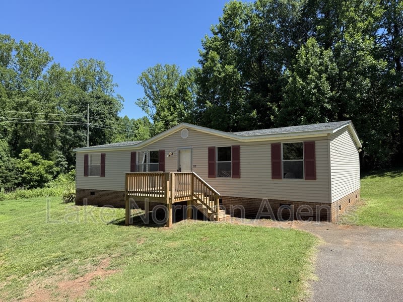 1121 McRee Heights Circle – photo 1