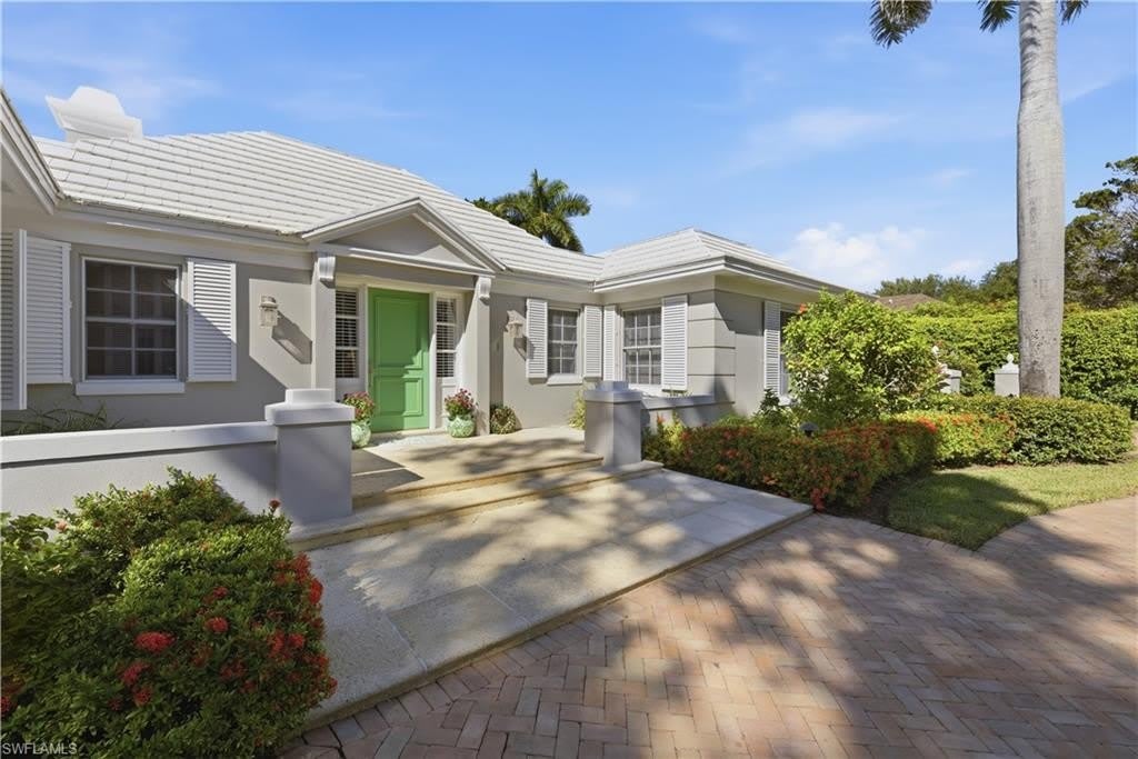 2700 Lantern Ln – photo 4